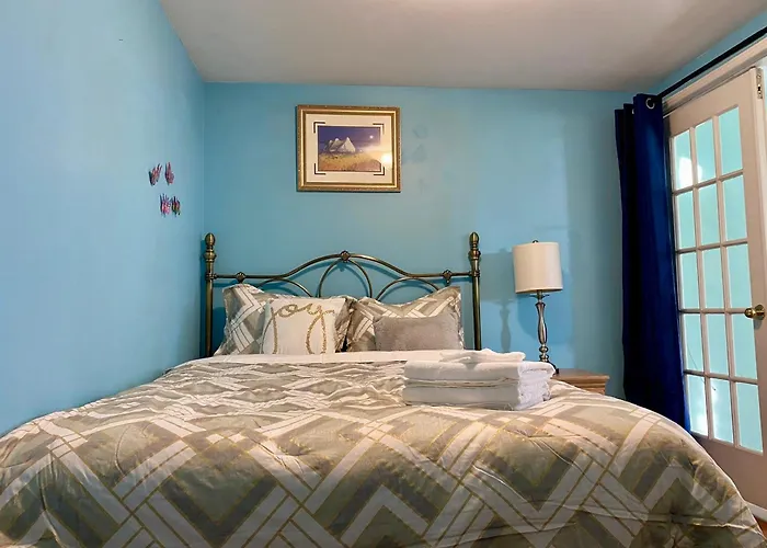 Ozone Homes-Private Basement Unit